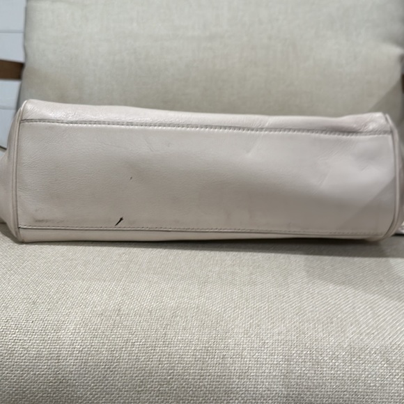 Cream Coach purse - Picture 3 of 4